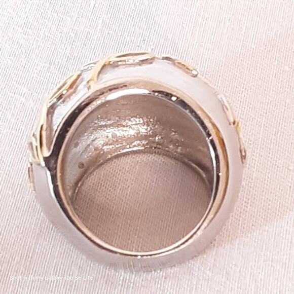 Jumbo Silver Tone Dome Ring Gold Tone Floral Overlay - Picture 5 of 7